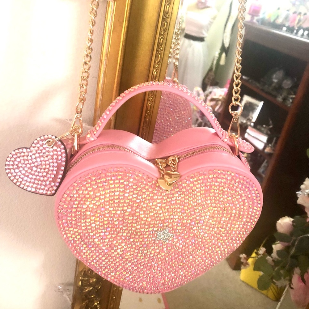 Pink Heart-Shaped Rhinestone Bag